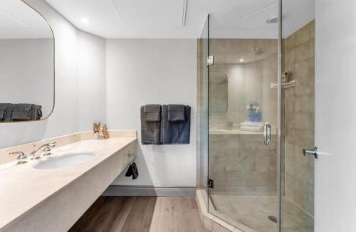 Oro-Medonte House | Lux Studio in Horseshoe Valley