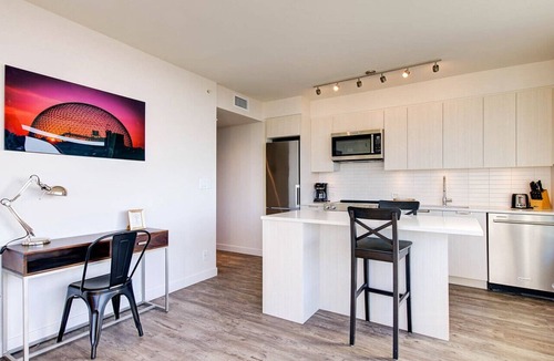 Metrotown Apartment | Luxe 2BR Apt with Balcony: Minutes from Sky Train