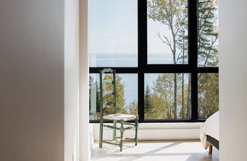 La Malbaie Villa | Luxurious and warm villa