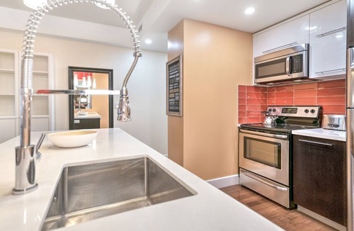 Downtown Montreal Condo | Luxurious Condo in Montreal