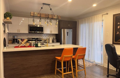Pickering House | Luxury 1-bedroom 1-parking downtown Pickering
