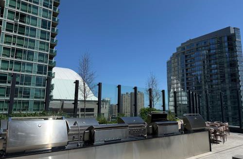 CityPlace Apartment | Luxury 2 Bedroom 2 Baths Condo Downtown Toronto