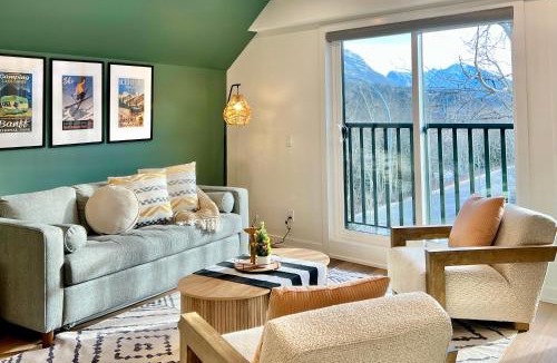 Canmore Apartment | Luxury 2 Bedroom Mountain View Condo