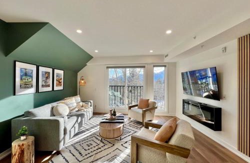 Canmore Apartment | Luxury 2 Bedroom Mountain View Condo