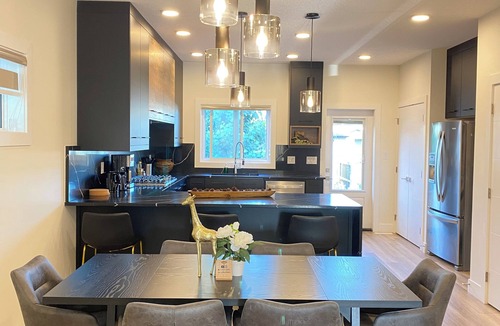 Jasper Place House | *LUXURY*AC*Family Friendly House*WEM*10Mins