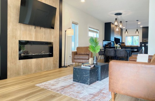 Jasper Place House | *LUXURY*AC*Family Friendly House*WEM*10Mins