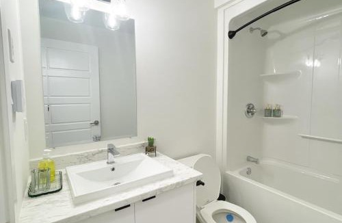 Moncton Apartment | Luxury Airbn