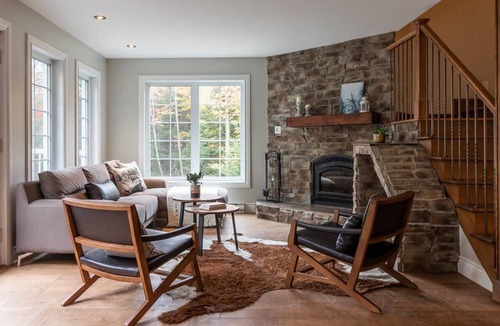 St-Adolphe-d'Howard Ski Chalet | Luxury chalet retreat Wood fire, Hot Tub & Sauna
