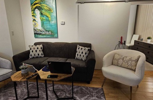 Toronto Entertainment District Condo | Luxury Condo at Maple Leaf Square in heart of Toronto Downtown + Parking