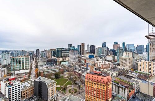 Gastown Apartment | Luxury High Rise at Gastown Near BC Place