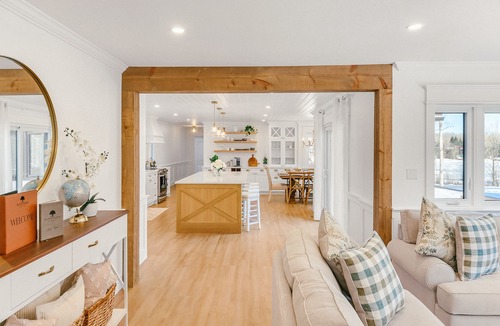 Irondale Cottage | Luxury Lakefront Cottage | 80 Acres of Private Trails | Hot Tub & Sauna