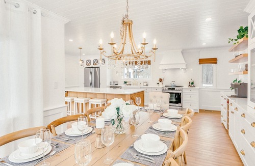 Irondale Cottage | Luxury Lakefront Cottage | 80 Acres of Private Trails | Hot Tub & Sauna