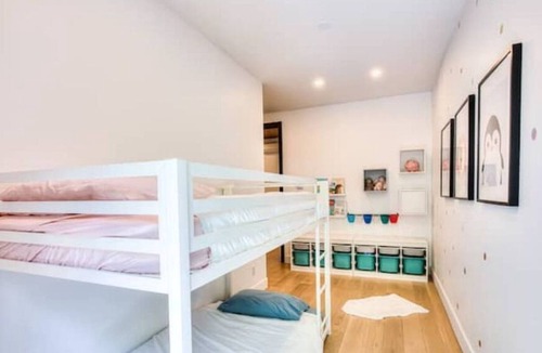 Plateau Mont Royal House | Luxury Modern Home in Trendy Le Plateau