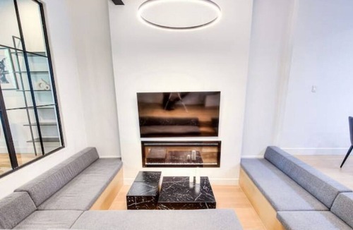 Plateau Mont Royal House | Luxury Modern Home in Trendy Le Plateau