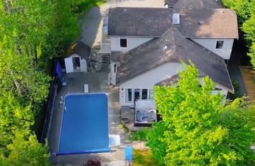 North Oyster House | Luxury ocean dock pool villa