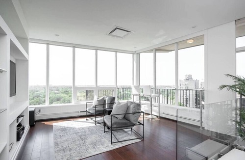 Winnipeg Condo | Luxury Riverview Penthouse Condo | 2 Bed | 2 Bath |