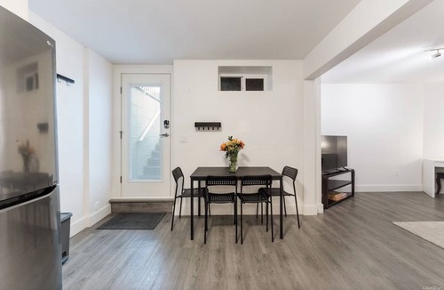 Lynn Valley House | Lynn Valley 2BR Suite By Grouse Mtn & Lynn Canyon