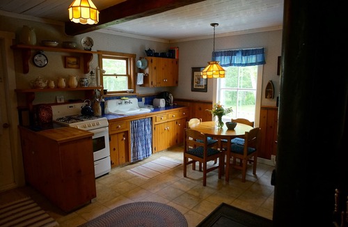 Skir Dhu House | Maggie's Place on the Cabot Trail, Cape Breton Island