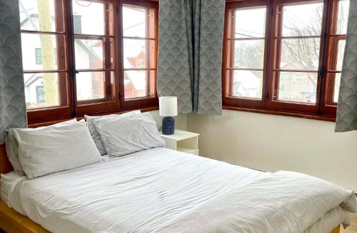 Paine-Sec Apartment | Magnifique appartement Vieux-Lévis rdc ou 2e