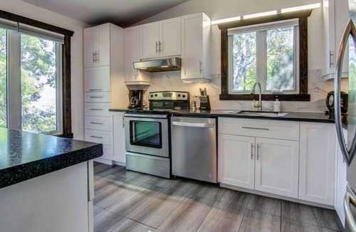 Roberval Cottage | Magnifique chalet au bord du Lac-Saint-Jean
