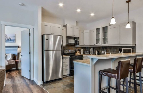 Canmore Apartment | Magpie`s Nest, Nest in the Rockies