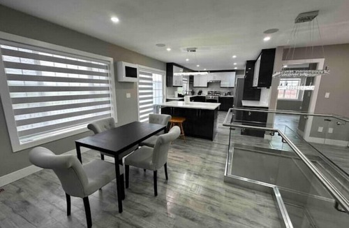 Deroche House | Mahil Estates - 3 BDRMn