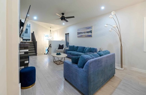 Saskatoon House | Main Floor House in Brighton