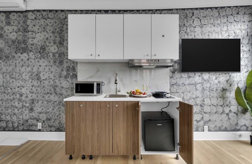 Plateau Mont Royal Hotel | Maison Paris