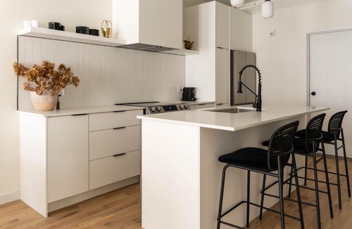 Old Montreal Apartment | Maison Place Jacques-Cartier by Luxury In Transit