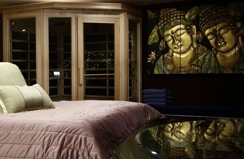 Exchange District Hotel | Mariaggi's Theme Suite Hotel & Spa