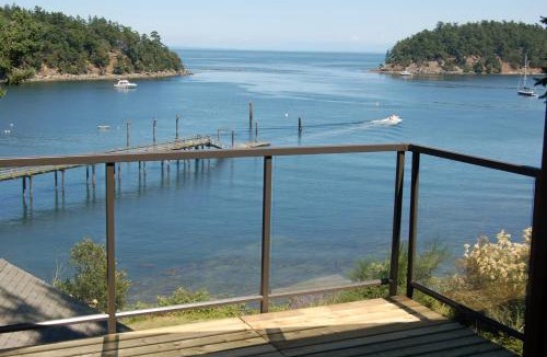 Mayne Island Hotel | Mayne Island Resort