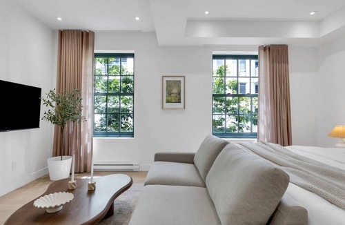 Cite Multimedia Apartment | Mercer- 3Beds King Ensuite- Free Parking