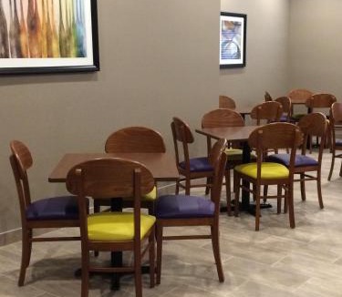 County of Vermilion River Hotel | Meridian Inn & Suites Lloydminster