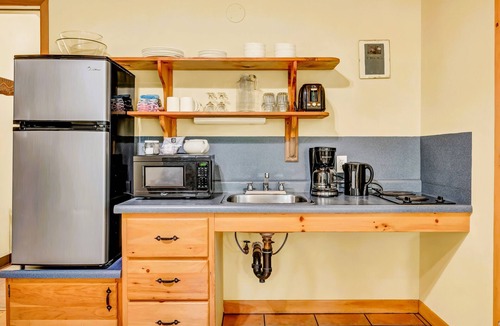 Annapolis Subdivision D Cabin | Mersey River Chalets a nature retreat