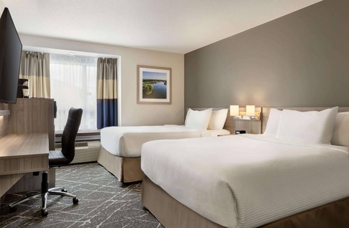 Lloydminster Hotel | Microtel Inn & Suites By Wyndham Lloydminster