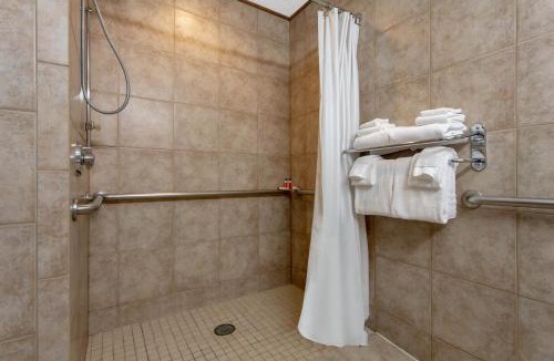 Lillington Hotel | Microtel Inn & Suites by Wyndham Lillington/Campbell University