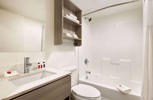 Southeast Raleigh Hotel | Microtel Inn & Suites by Wyndham Raleigh