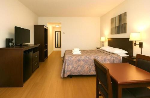 Saskatoon Hotel | Midtown Premium