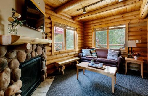 Pocahontas Cabin | Miette Mountain Cabins