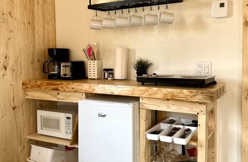 Saint-Gabriel-de-Valcartier Ski Chalet | Mini cottage # 1 by the river banks