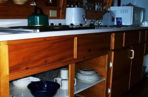 Salt Spring Island Cabin | Mineral Springs Resort