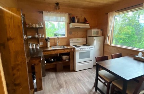 Pohenegamook House | Mini chalet intime votre escapade d ete au lac