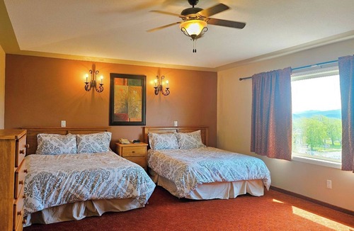Grande Cache Hotel | Misty Mountain Inn and Suites