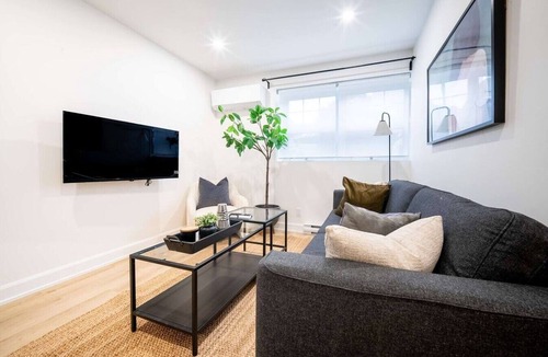Centretown Apartment | Modern 1BR in the Heart of Ottawa