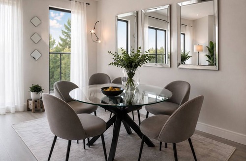Parc Extension Apartment | Modern 2 Bedroom/Central AC/Comfort AAA