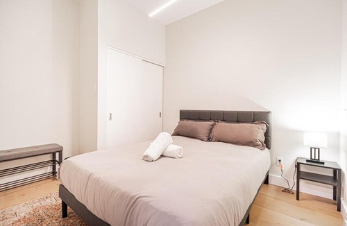 Plateau Mont Royal Apartment | Modern 2 BR Apartment with private indoor parking