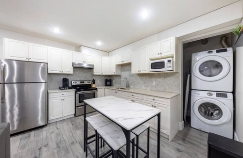 South Newton House | Modern 2BR Retreat |Free Parking |Desk| Fast Wi-Fi