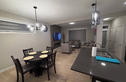 Cochrane House | Modern 3–4 bedroom duplex in the New South Bow Landing community of Cochrane AB