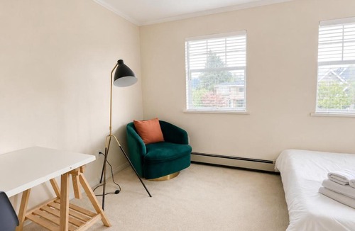 Arbutus Ridge House | Modern bedroom with Ensuite Bath near Kitsilano