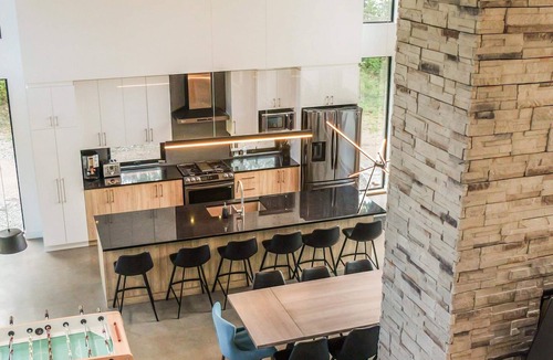 Mauricie Ski Chalet | Modern chalet on the banks of the magnificent St-Maurice River